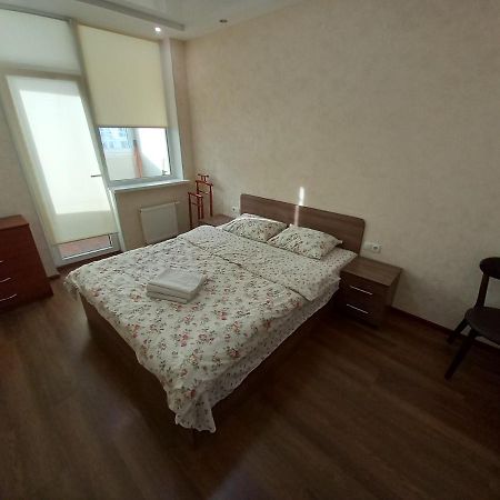 Smart Apartments Drahomanova 2А เคียฟ ภายนอก รูปภาพ
